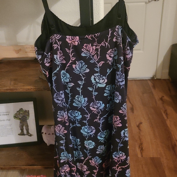 SOLD Widow Garden of evil slip dress - Picture 4 of 5